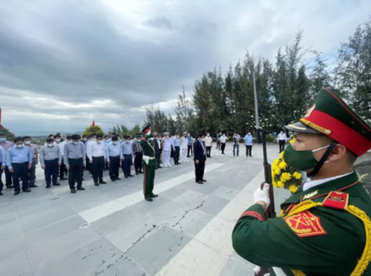 tưởng niệm chiến sỹ gạc ma