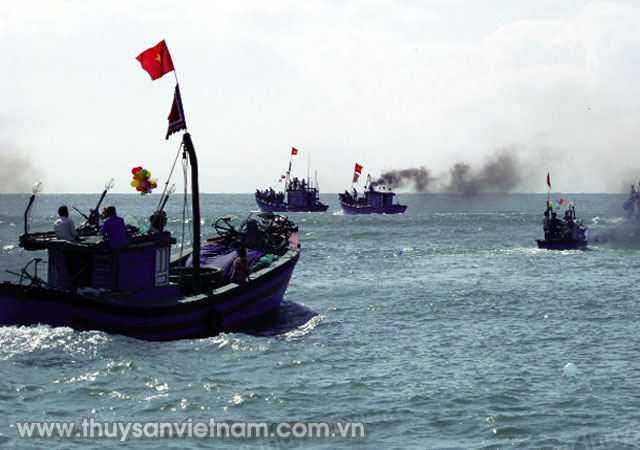 Ngư dân Quảng Ngãi vươn khơi   Ảnh: Đăng Lâm