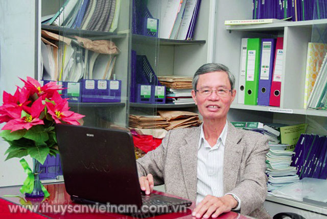 PGS.TS Lại Văn Hùng   Bộ môn Nuôi trồng    thủy sản nước mặn    (Đại học Nha Trang)