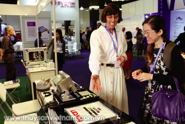 Gian hàng của Công ty Trovan tại Hội chợ APA17 ở Kuala Lumpur, Malaysia