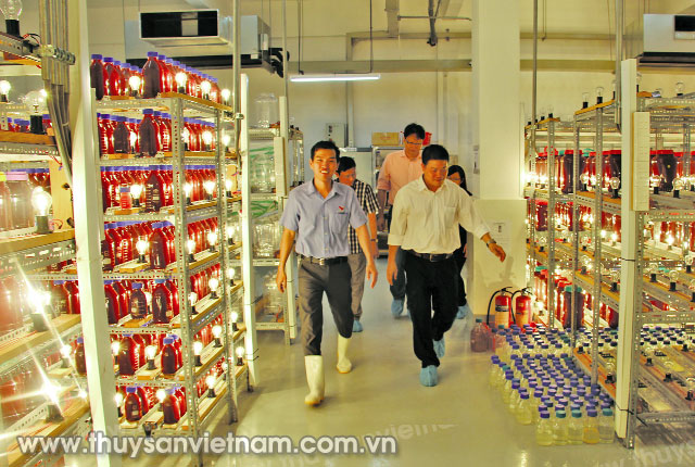 Phòng nghiên cứu và sản xuất sản phẩm Uni-Light của Uni-President Việt Nam   Ảnh: Nam Anh