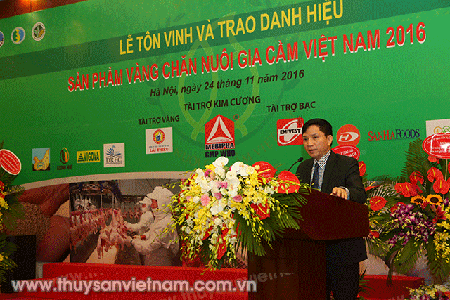 Ông Nguyễn Thanh Sơn, Chủ tịch Hiệp hội Chăn nuôi Gia cầm Việt Nam phát biểu tại buổi Lễ trao giải.