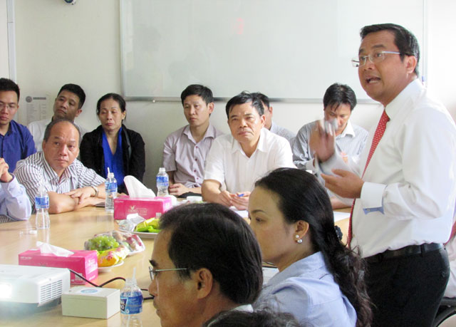 Ông Tony Đặng Quốc Tuấn – Phó CTHĐQT kiêm Phó TGĐ Điều Hành giới thiệu về Tập đoàn và Khát vọng “Nâng Tầm Tôm Việt”